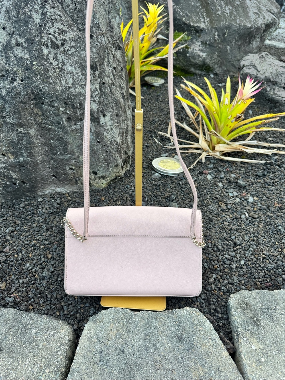 Kate Spade New York Pink Bow Crossbody Shoulder Bag Fair Condition - Picture 4 of 14